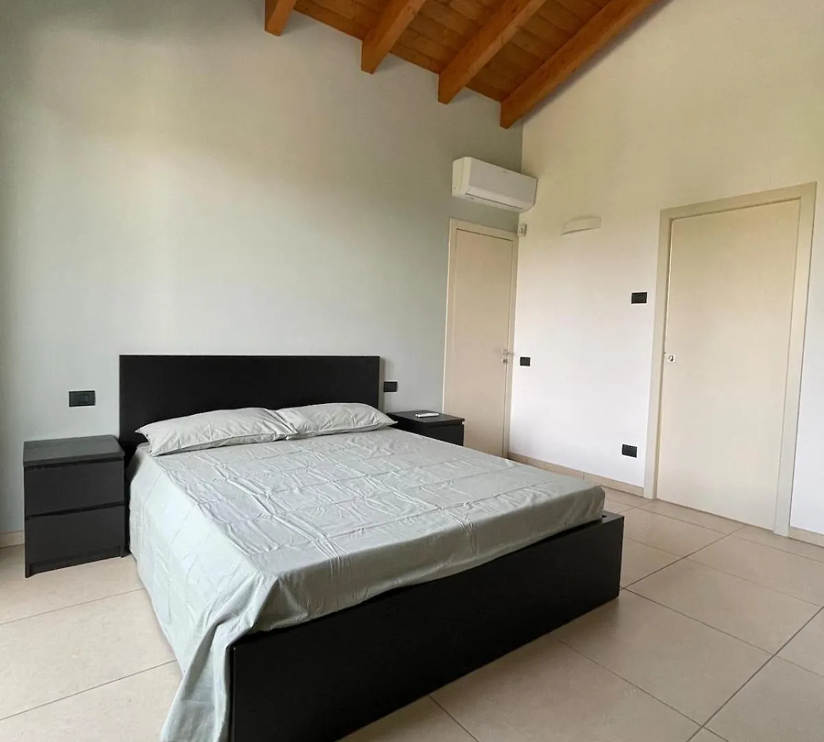 Apartment Murnera Моццате Италия